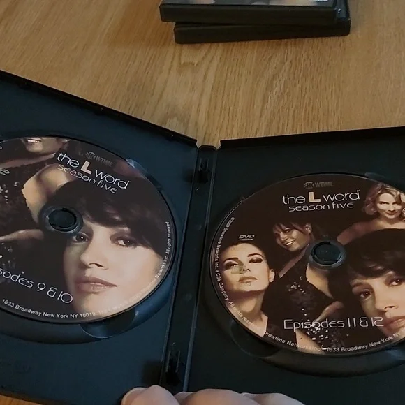 The L Word Season 5 DVD Set - Picture 4 of 4